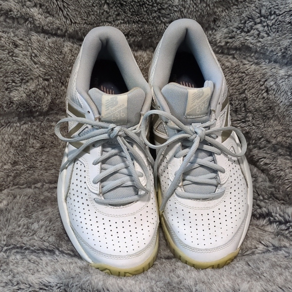 New Balance Women's 696 V3 Tennis Shoes - Picture 2 of 6